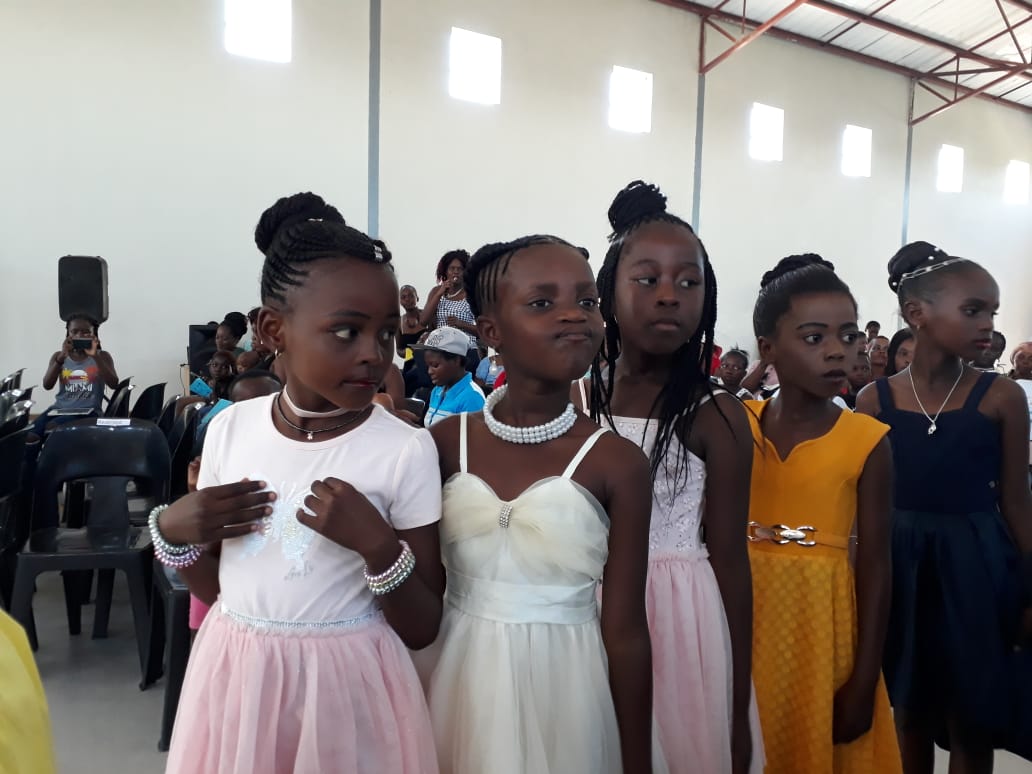 GirlsInGowns